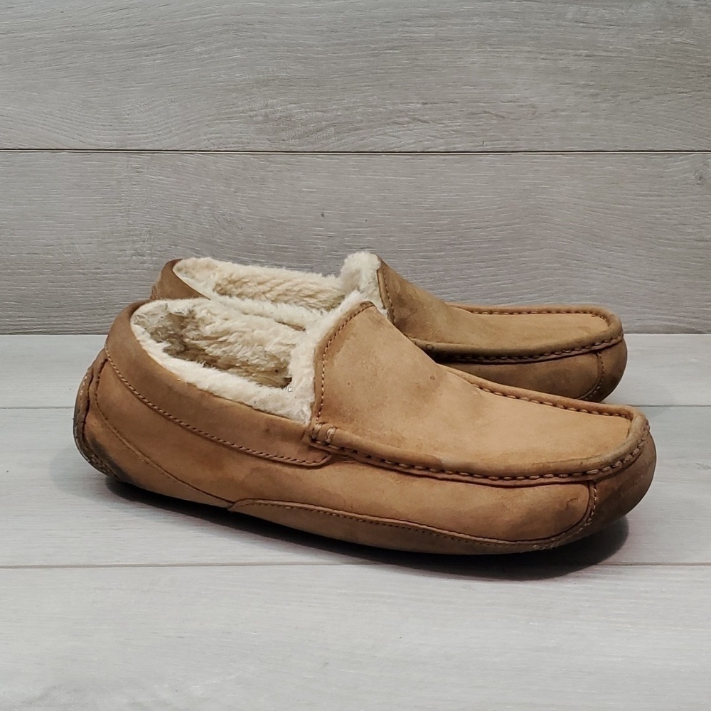 Ugg Australia Mens 5775 Leather Loafer Slippers Sheepskin shoes sz 9